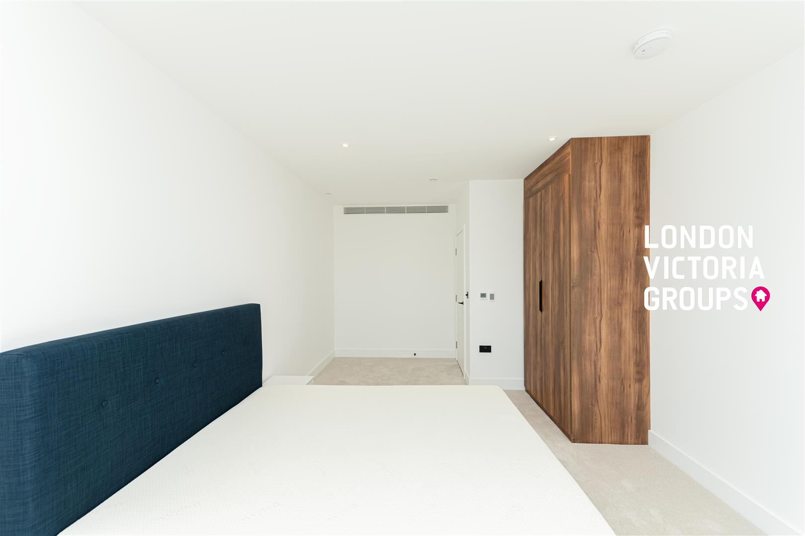 Horatio Apartments, 2 Graphite Square, LONDON